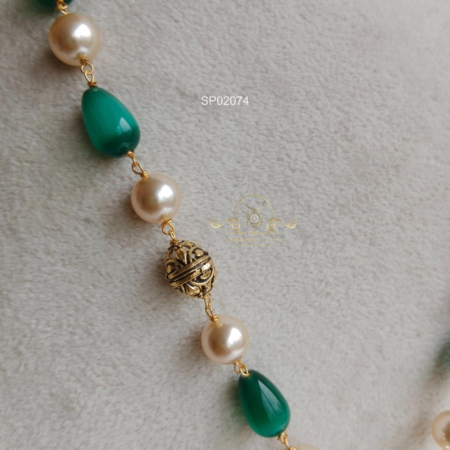 Goddess Lakshmi Bead and Pendant Mala