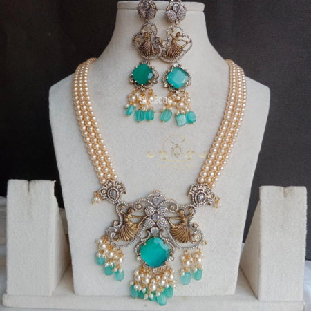 Royal Non Idol Pearl Haram