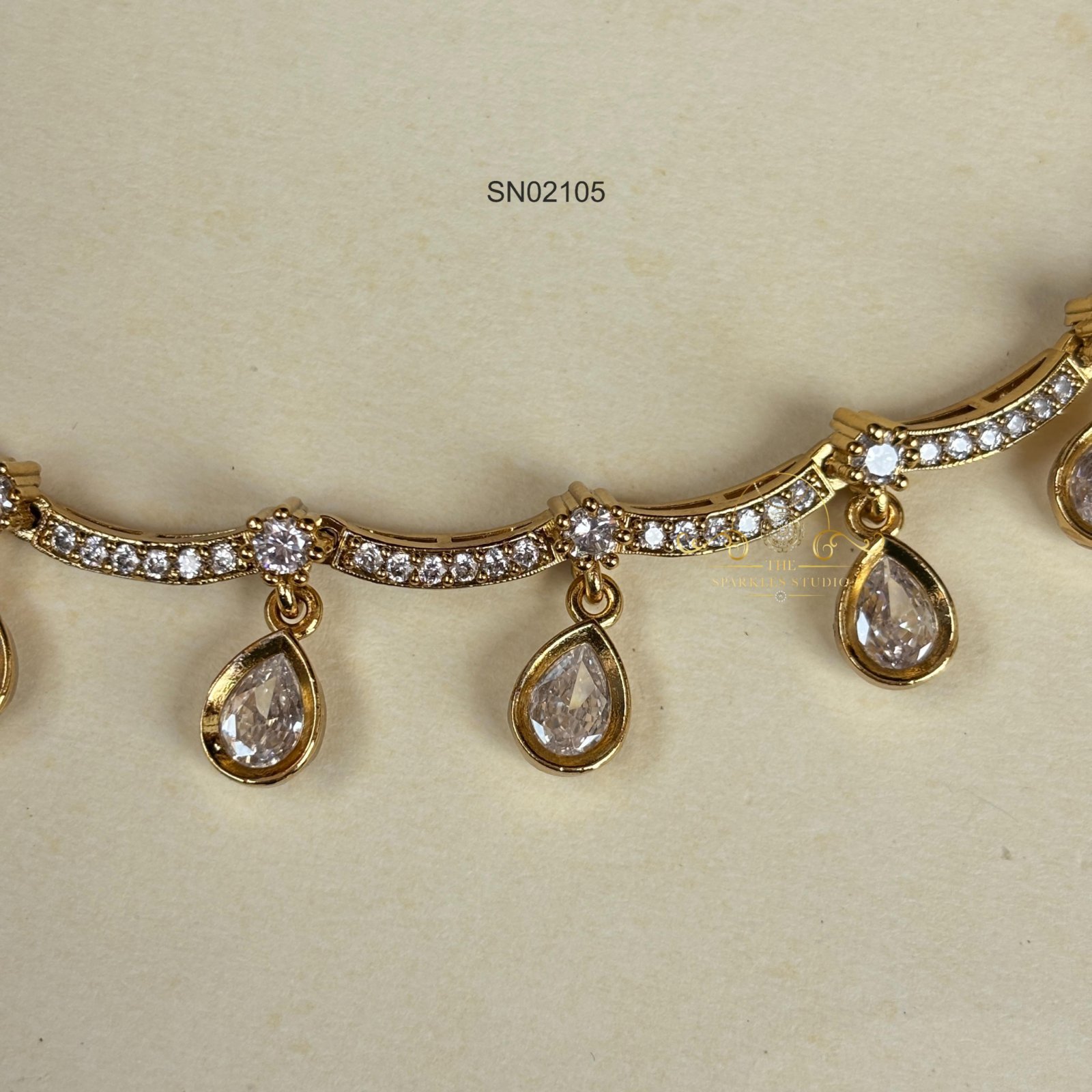 2105_3 AD Drop Necklace Set
