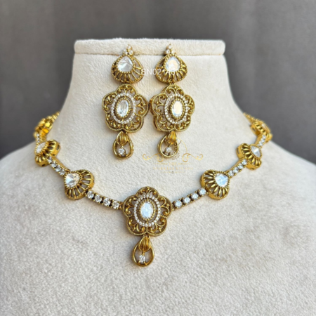 Antique Victorian white Stone Neckset